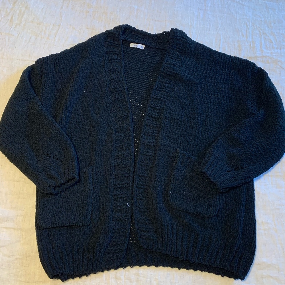 🐾 BLACK KNIT CARDIGAN 🐾